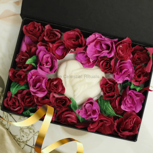 Flame Of Love White Large - Hand in Hand Love Gift Box